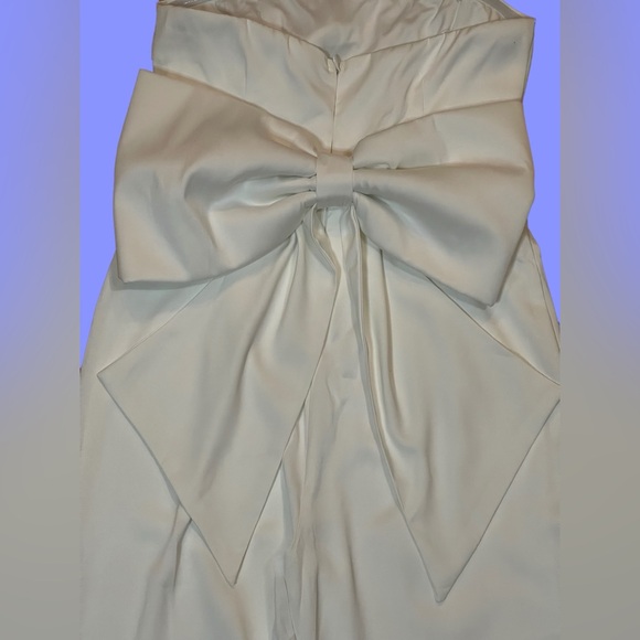 🆕#9 NWOT LULUS Beloved Bliss Ivory Strapless Slim jumpsuit, back Removable Bow. - Picture 11 of 15